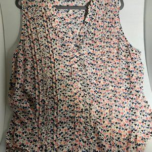 TORRID- Sleeveless button-up hearts top- size 2